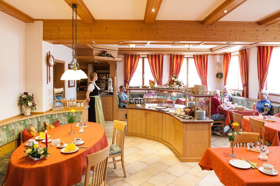 Genusshotel Hohenbogen Нойкирхен-байм-Хайлиген-Блут Экстерьер фото