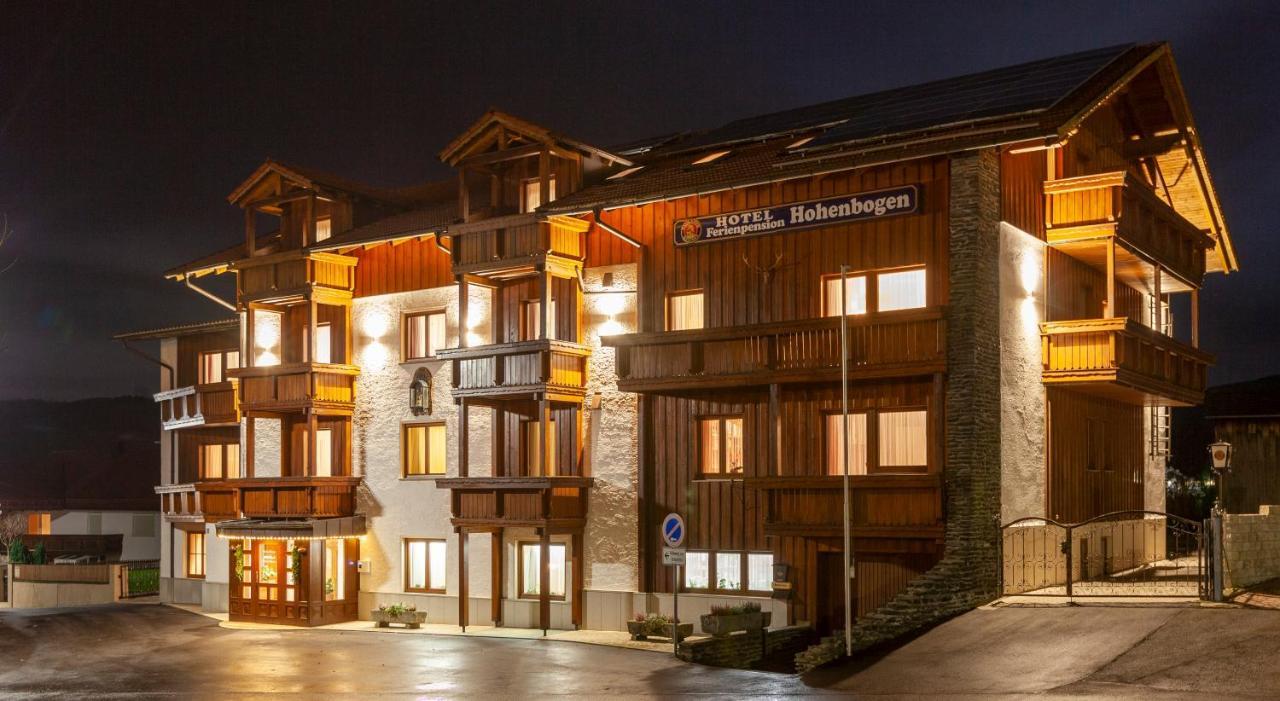 Genusshotel Hohenbogen Нойкирхен-байм-Хайлиген-Блут Экстерьер фото