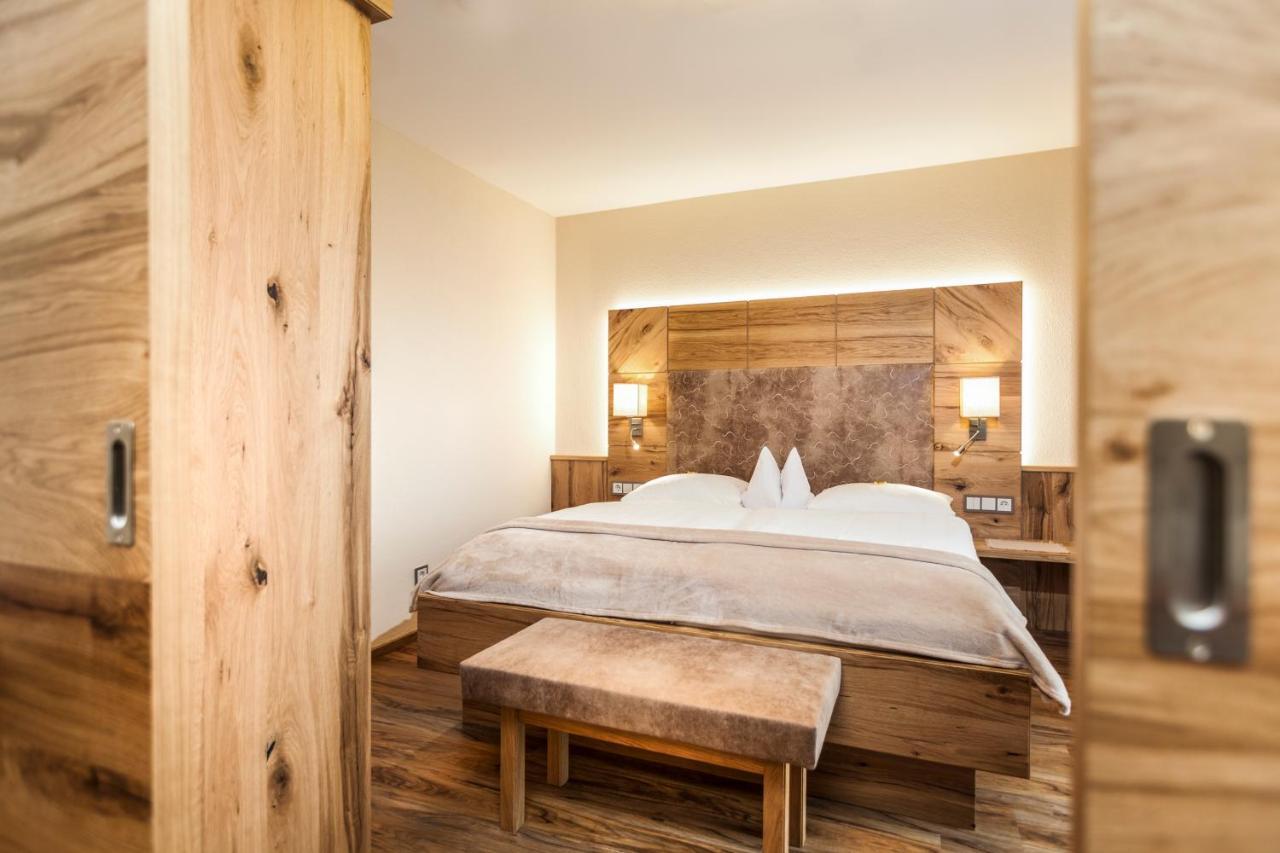 Genusshotel Hohenbogen Нойкирхен-байм-Хайлиген-Блут Экстерьер фото